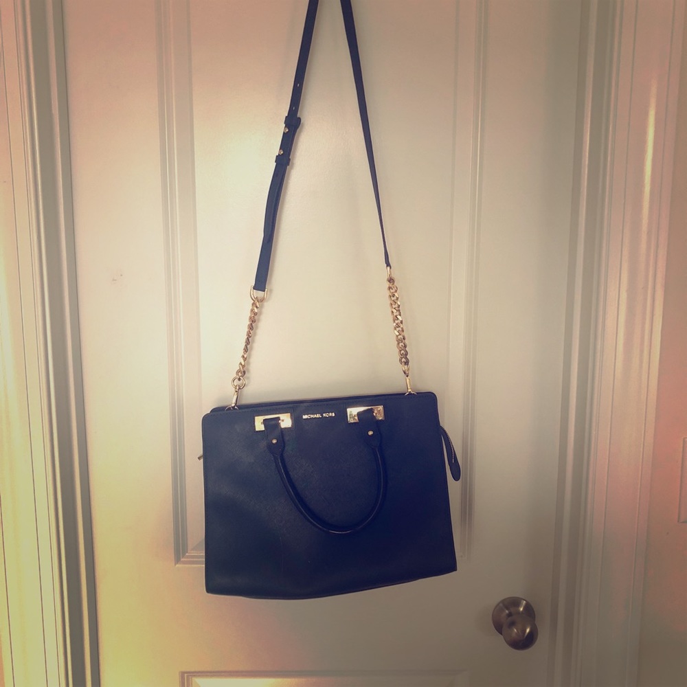 Micheal Kors navy blue bag - long strap included